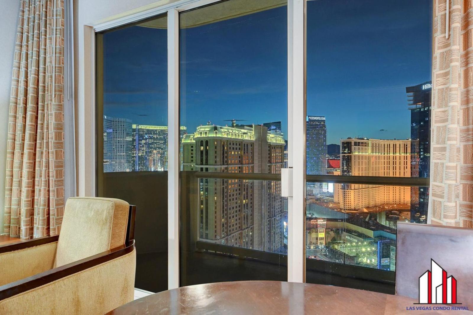 Mgm Signature-30-705 F1 Track & Strip View Balcony Las Vegas Exterior photo